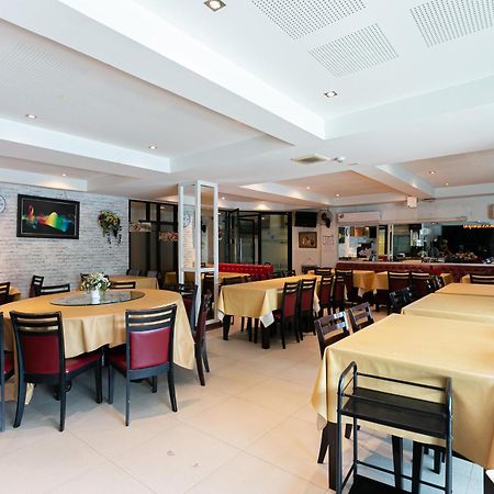 Grand Ratchapruek Hotel Pak Kret Bagian luar foto