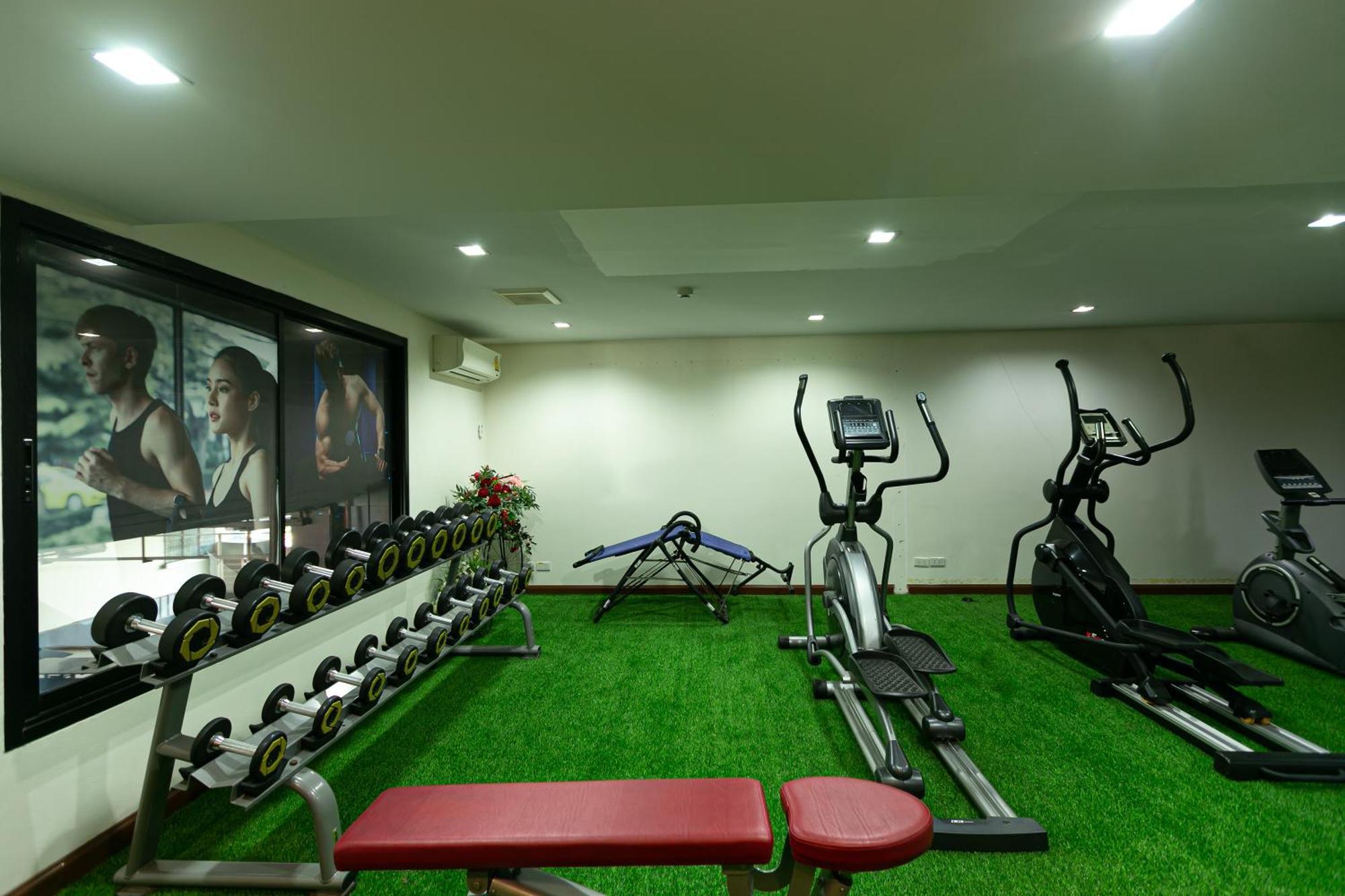 Grand Ratchapruek Hotel Pak Kret Bagian luar foto