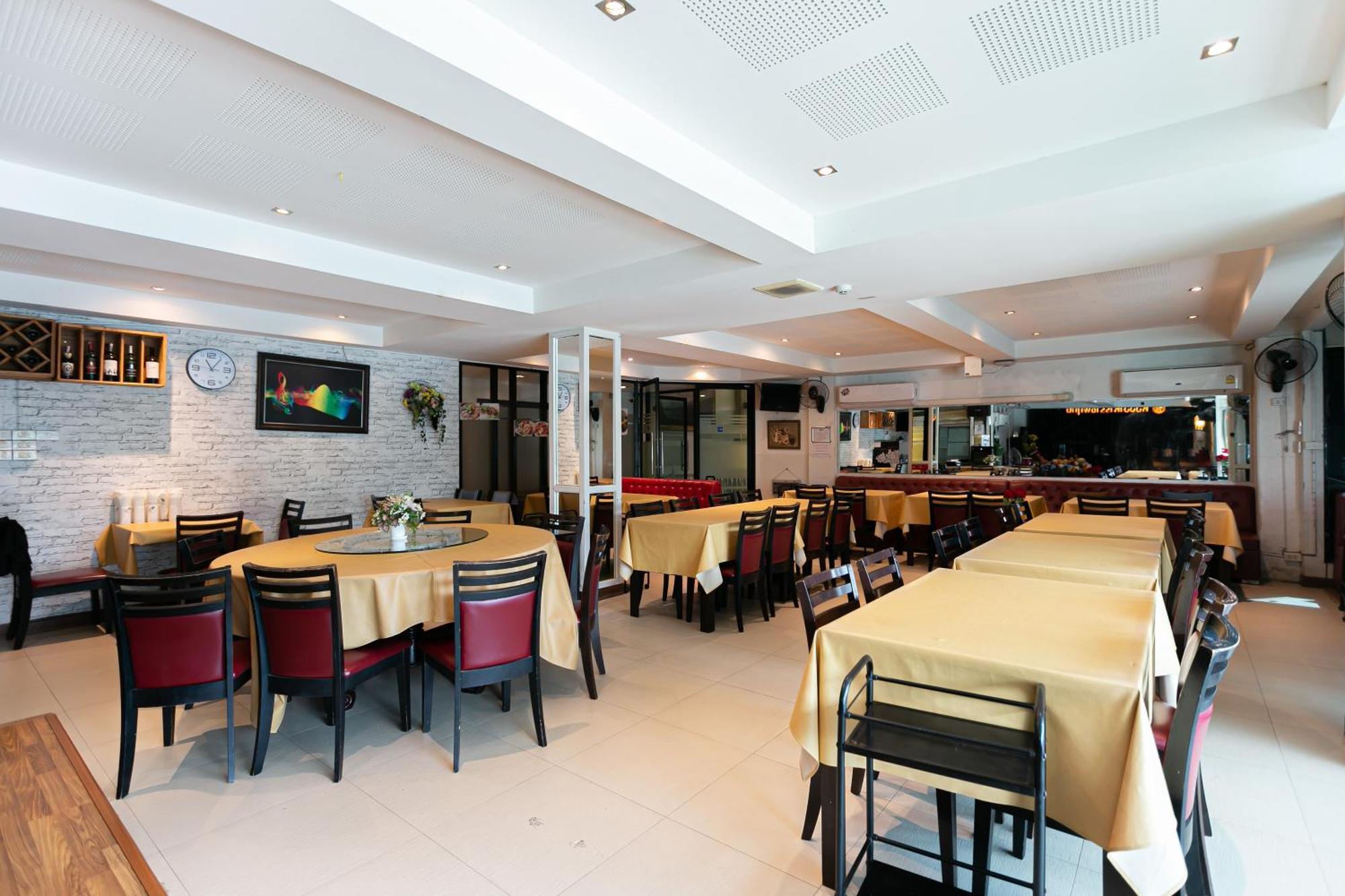 Grand Ratchapruek Hotel Pak Kret Bagian luar foto